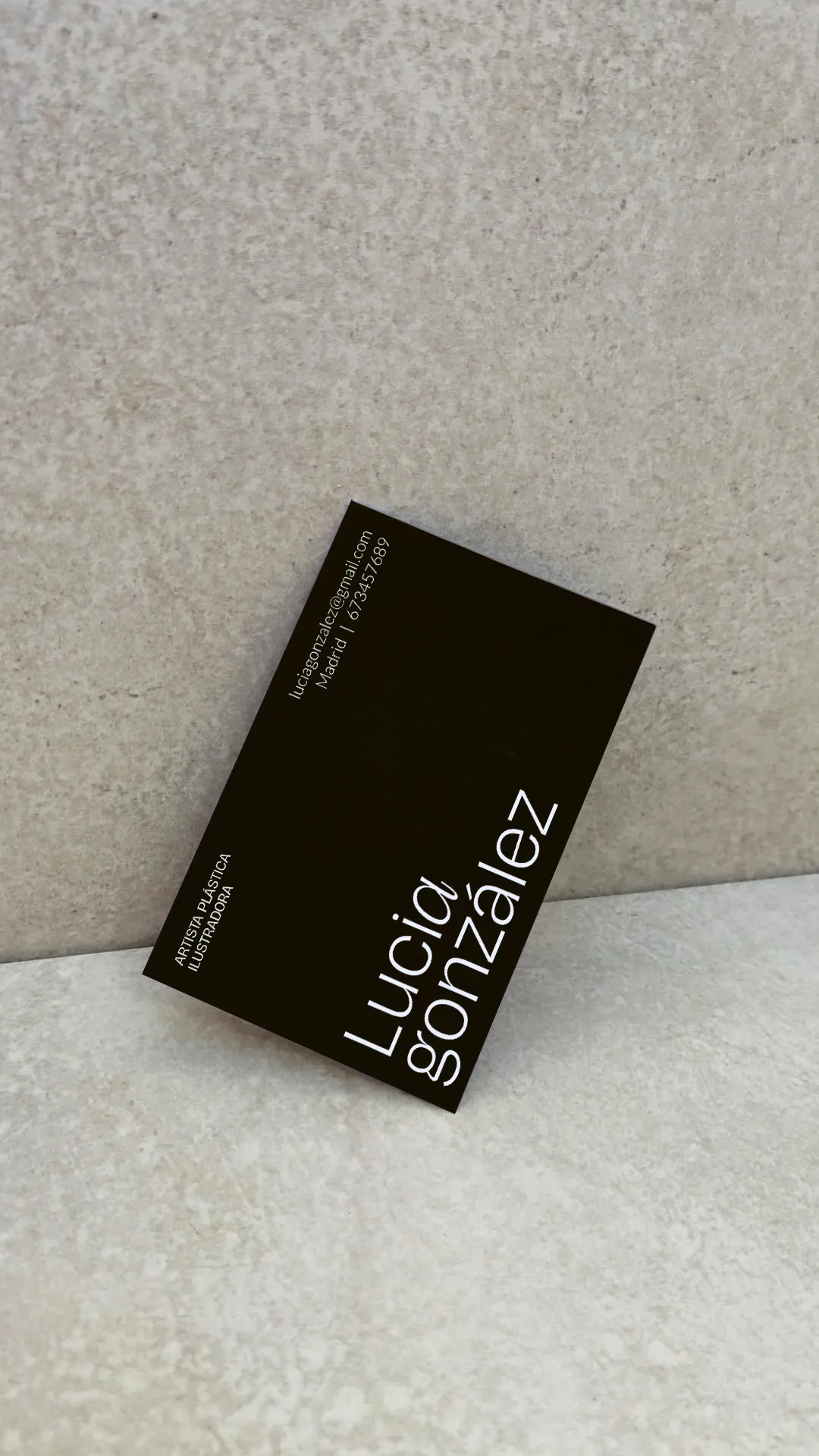 Minimalist professional business card design